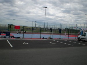 basketbalové a volejbalové hřiště